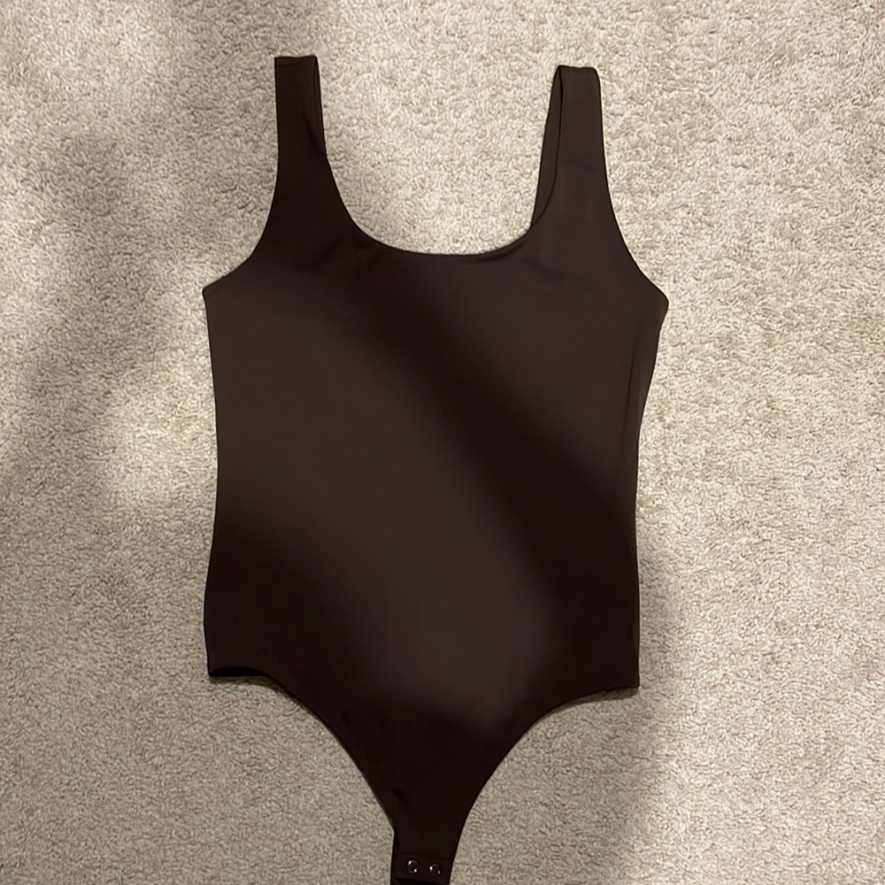 Express body contour bodysuit